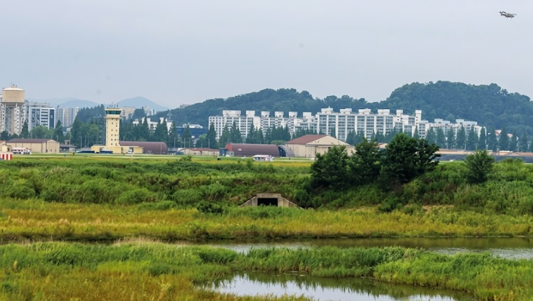 광주 軍공항 '숨은 복병' 있었다…호남 반도체 '초비상'